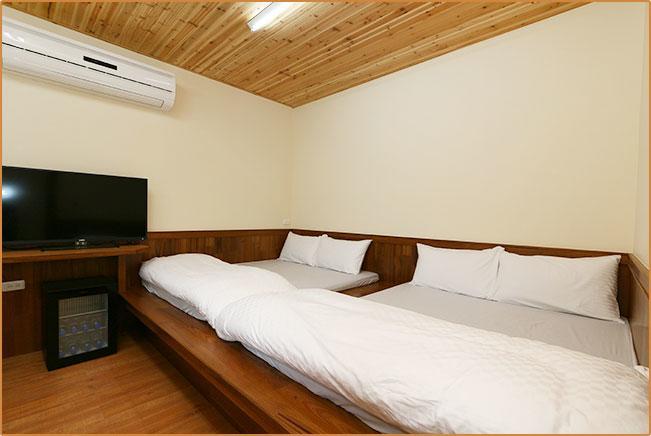 Happy Owner B&B Жуйсуй Экстерьер фото