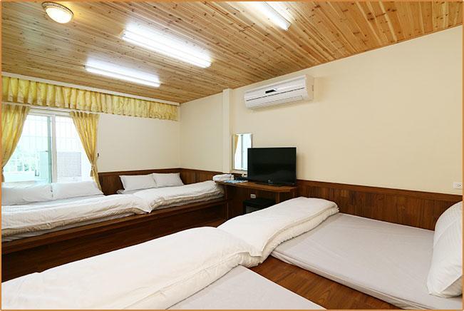 Happy Owner B&B Жуйсуй Экстерьер фото